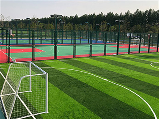 足球场围网图片2