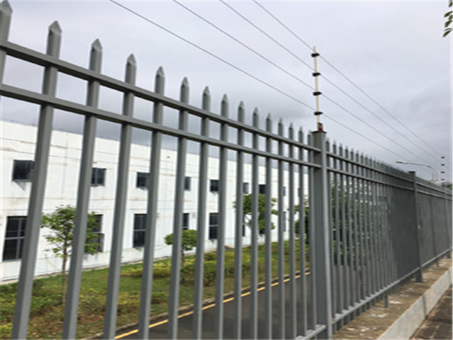 厂区锌钢护栏图片4 厂区锌钢护栏图片4