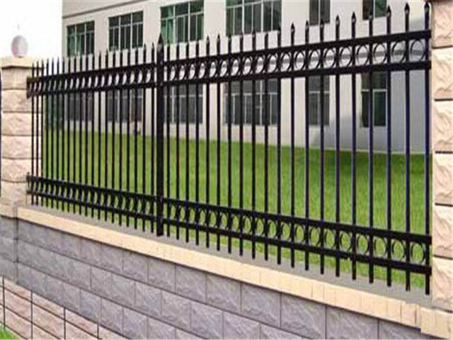 内蒙锌钢围栏图片2