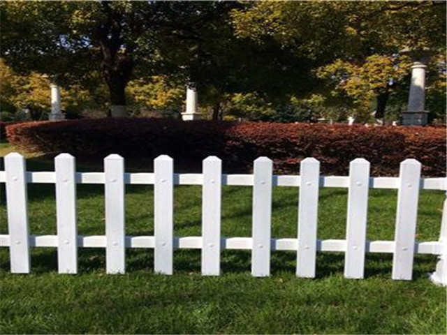 江苏塑钢护栏图片3 江苏塑钢护栏图片3