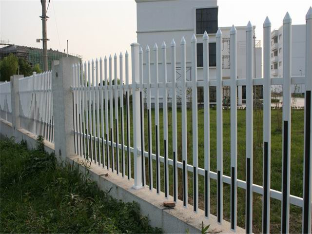 江苏塑钢护栏图片4 江苏塑钢护栏图片4