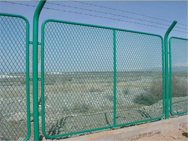 江苏铁路护栏网图片3