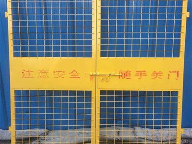 江苏 电梯门护栏图片3 江苏 电梯门护栏图片3